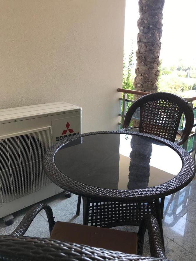קיירניה Aquamarine Luxury Residence מראה חיצוני תמונה