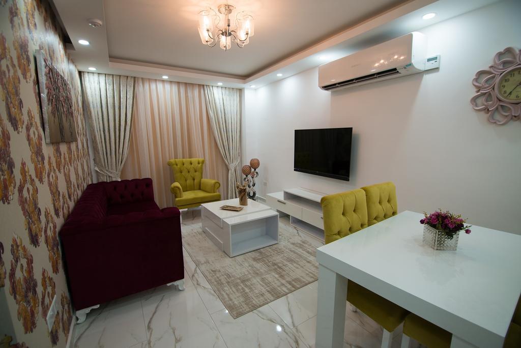 קיירניה Aquamarine Luxury Residence מראה חיצוני תמונה