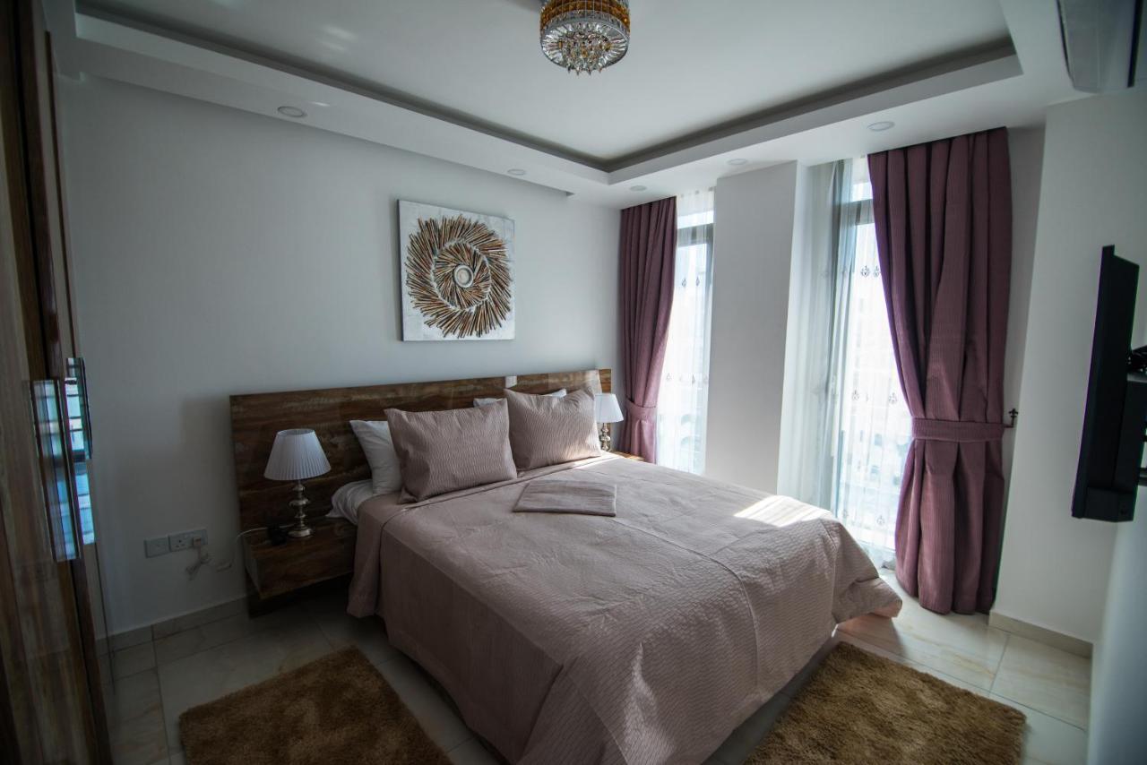 קיירניה Aquamarine Luxury Residence מראה חיצוני תמונה