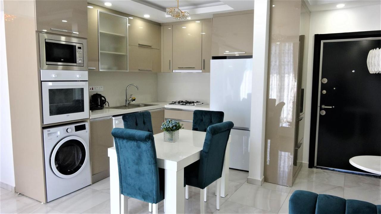 קיירניה Aquamarine Luxury Residence מראה חיצוני תמונה